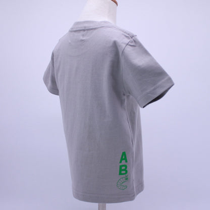 Tシャツ イニシャルC ライトグレー（キッズサイズ）