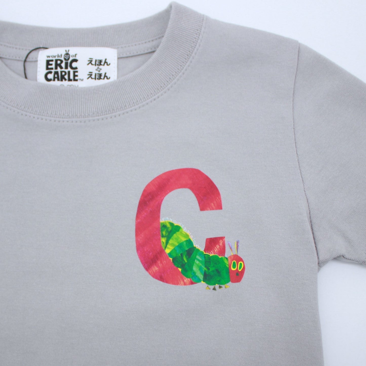 Tシャツ イニシャルC ライトグレー（キッズサイズ）
